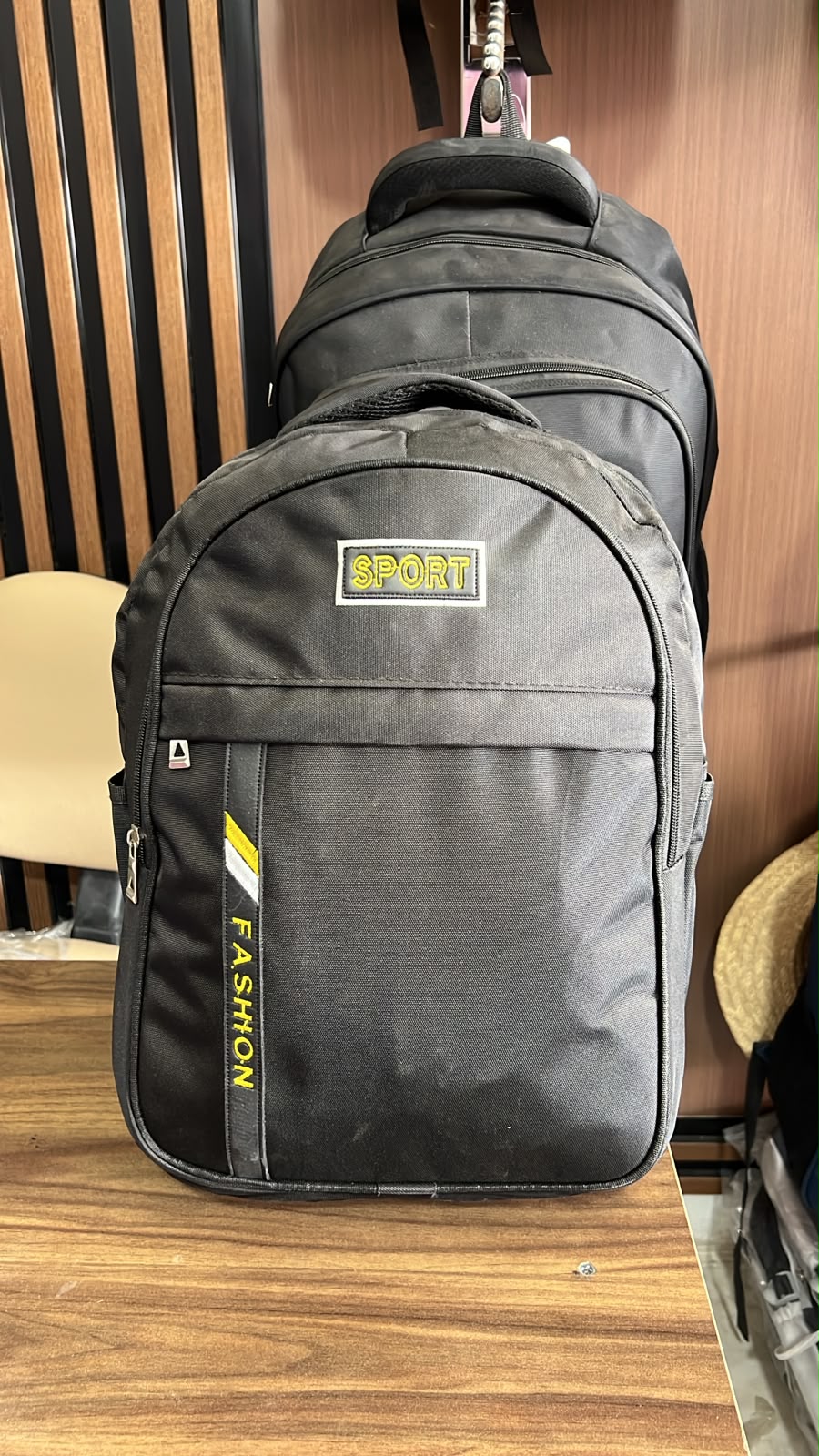 sac noir pour homme
