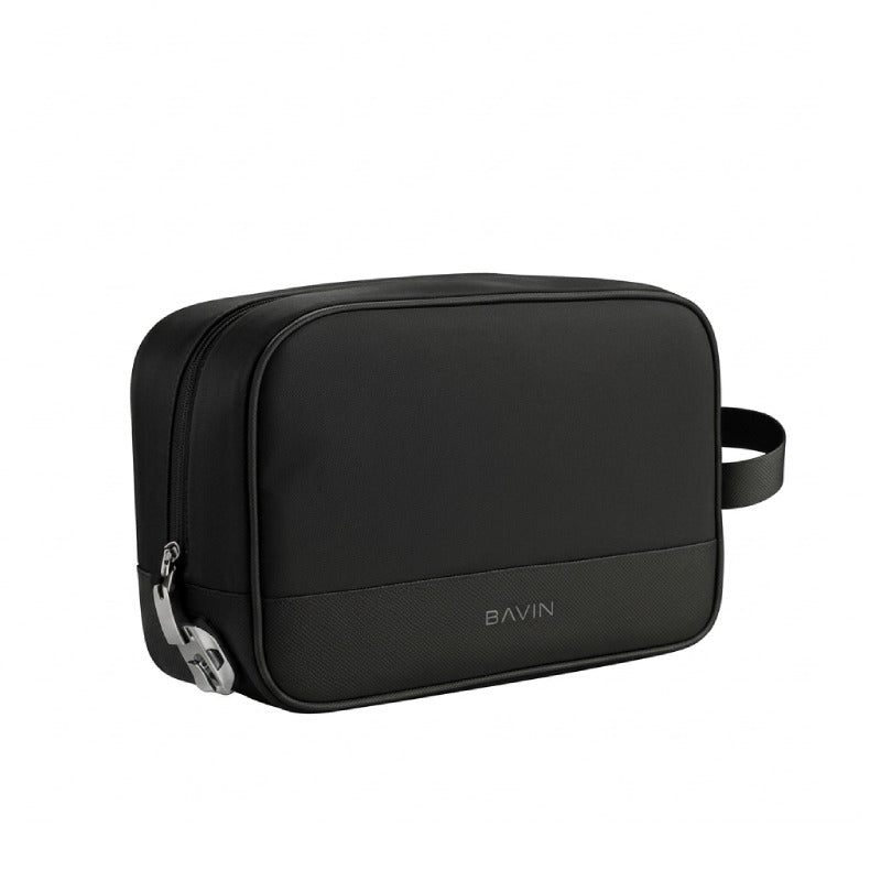 Gardez tous vos accessoires parfaitement organisés !La Trousse de Rangement BAVIN – Noir est la solution idéale pour transporter et organiser facilement vos petits accessoires au quotidien. Son design sobre et élégant s’adapte aussi bien à un usage professionnel qu’à vos déplacements.Points forts Pratique et compacte : facile à transporter dans un sac ou une valise. Organisation optimale : permet de regrouper vos accessoires et petits objets. Design noir élégant : un style moderne et discret. Rangement sécu